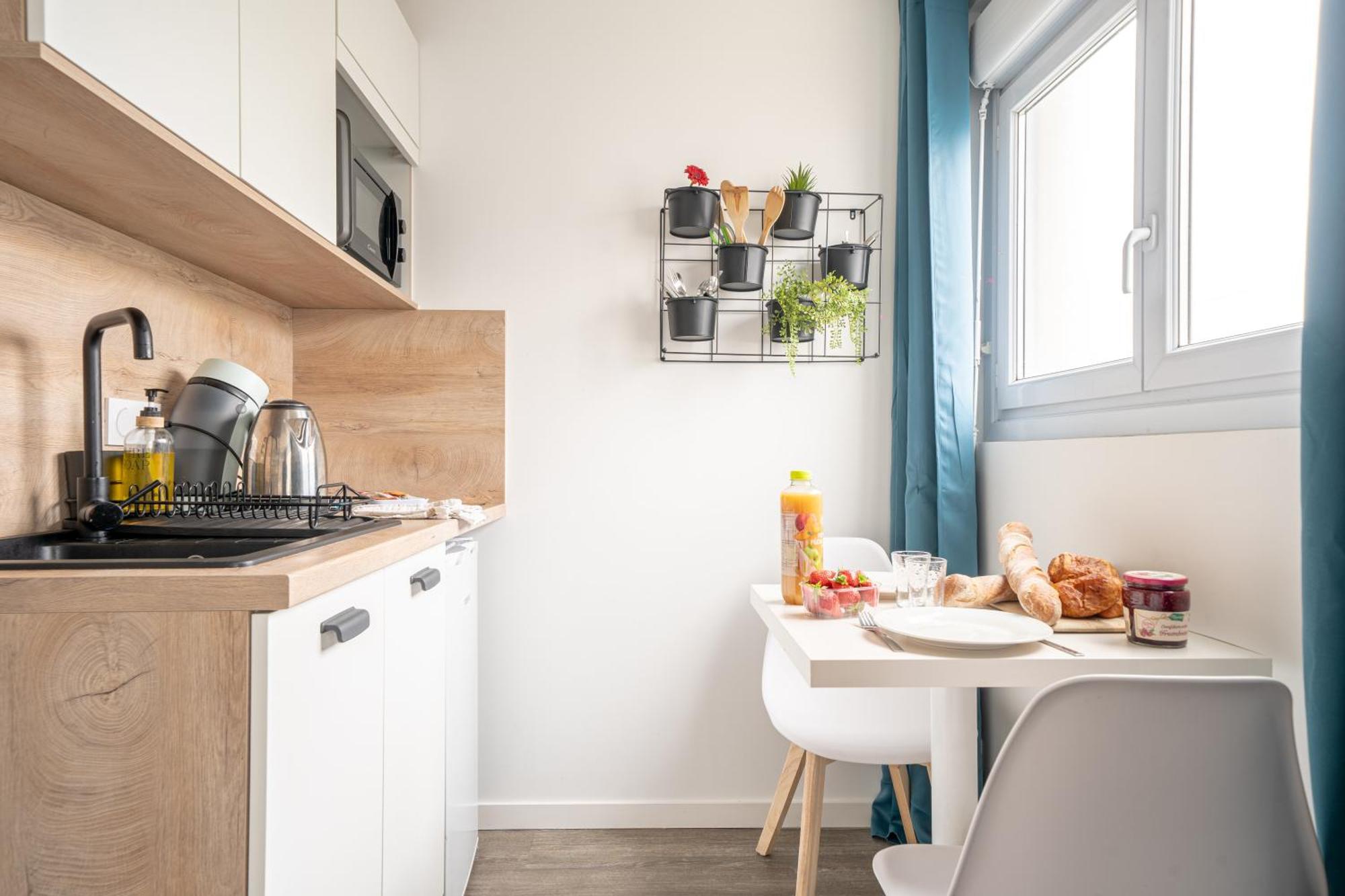 Suite Le Studio Litchi Baigne De Lumieres & Proche Des Plages Saint-Nazaire  Exteriör bild